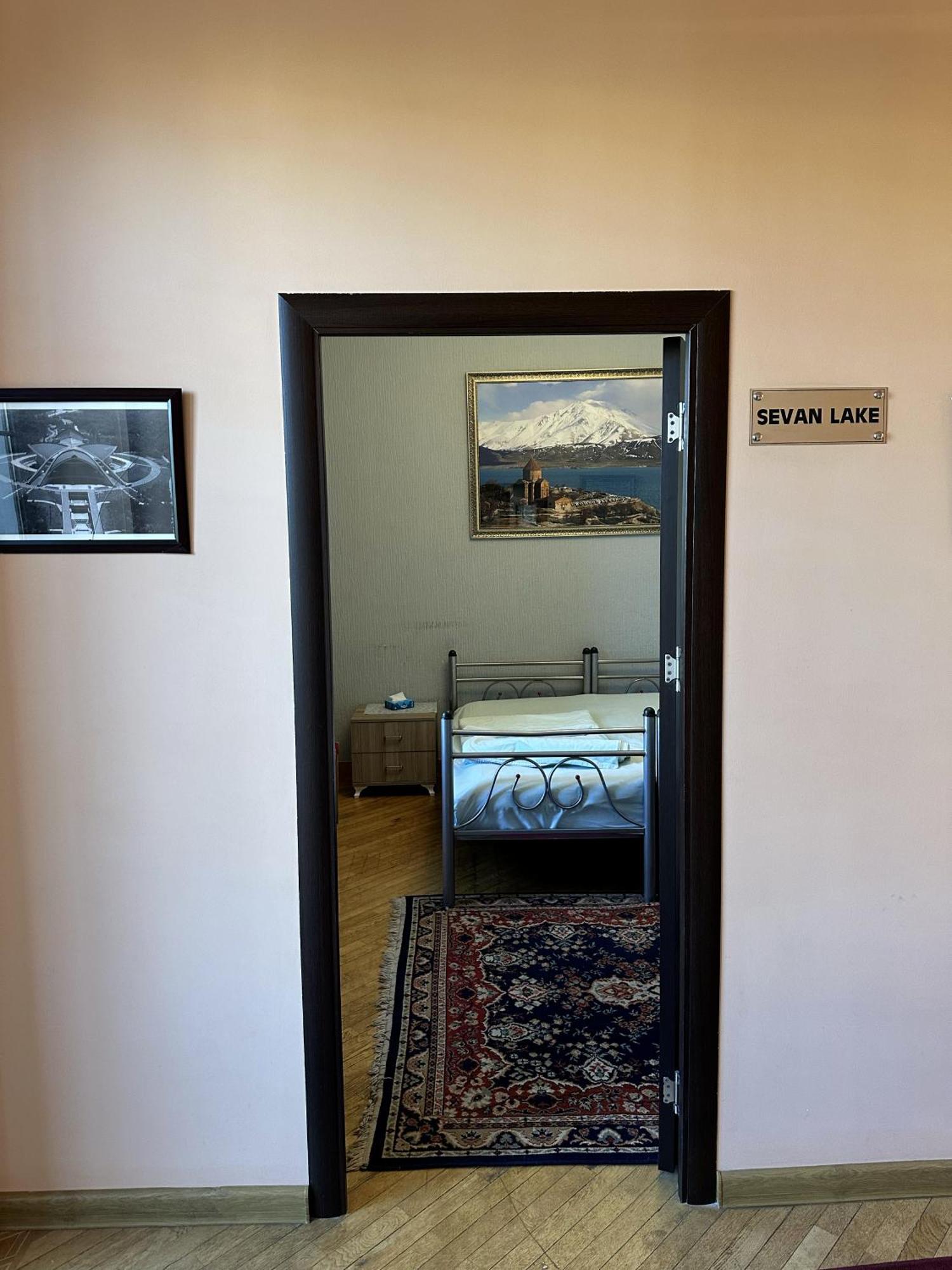 Bridge House Yerevan Armenia 외부 사진